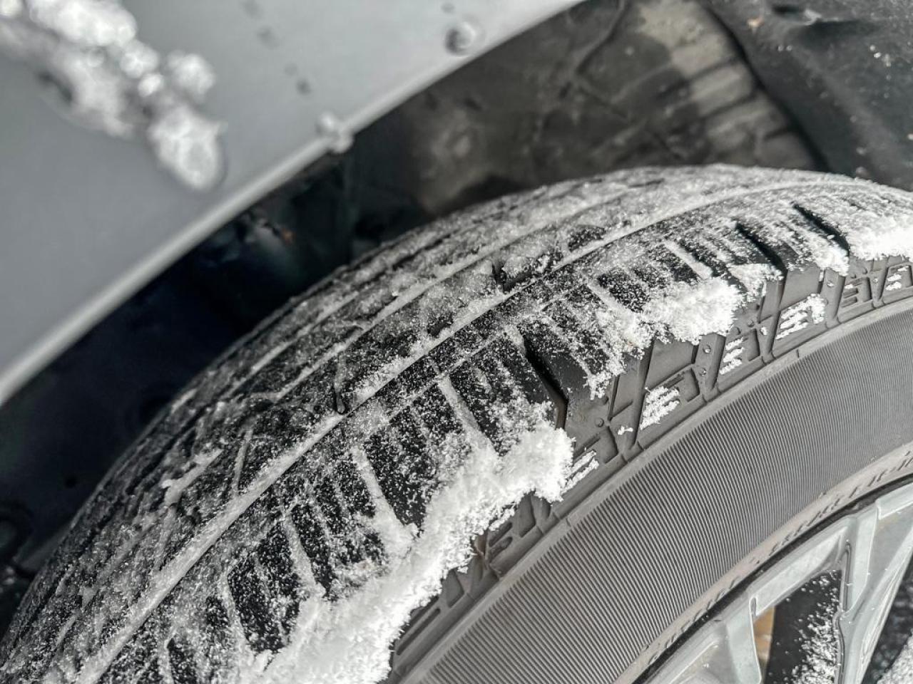 2025 Honda CR-V Hybrid Touring Photo