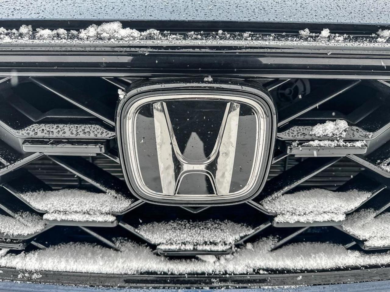 2025 Honda CR-V Hybrid Touring Photo