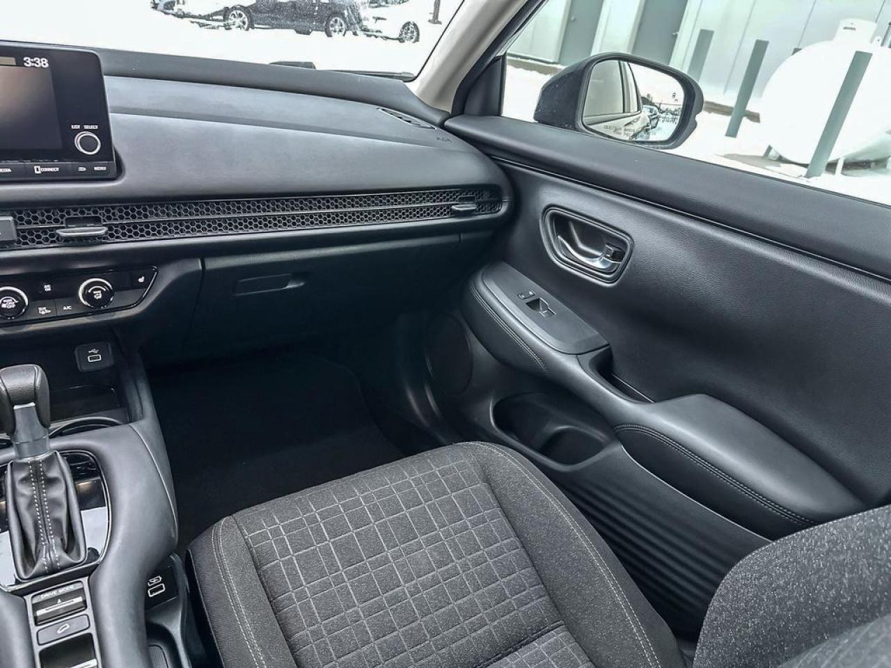 2023 Honda HR-V LX Photo