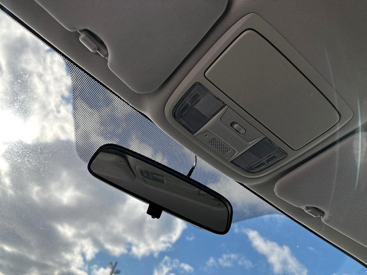 2015 Honda CR-V LX Photo