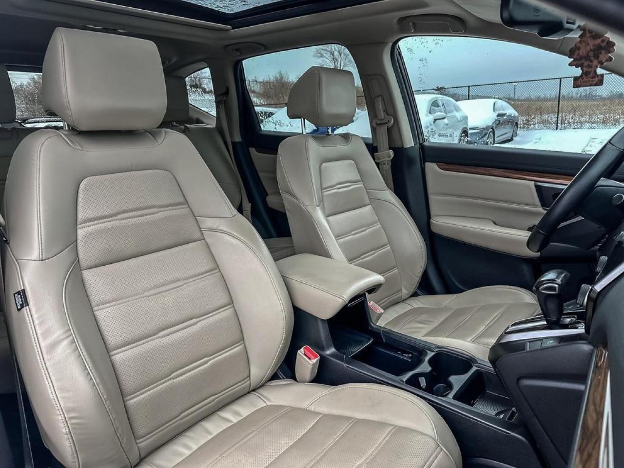 2017 Honda CR-V Touring Photo