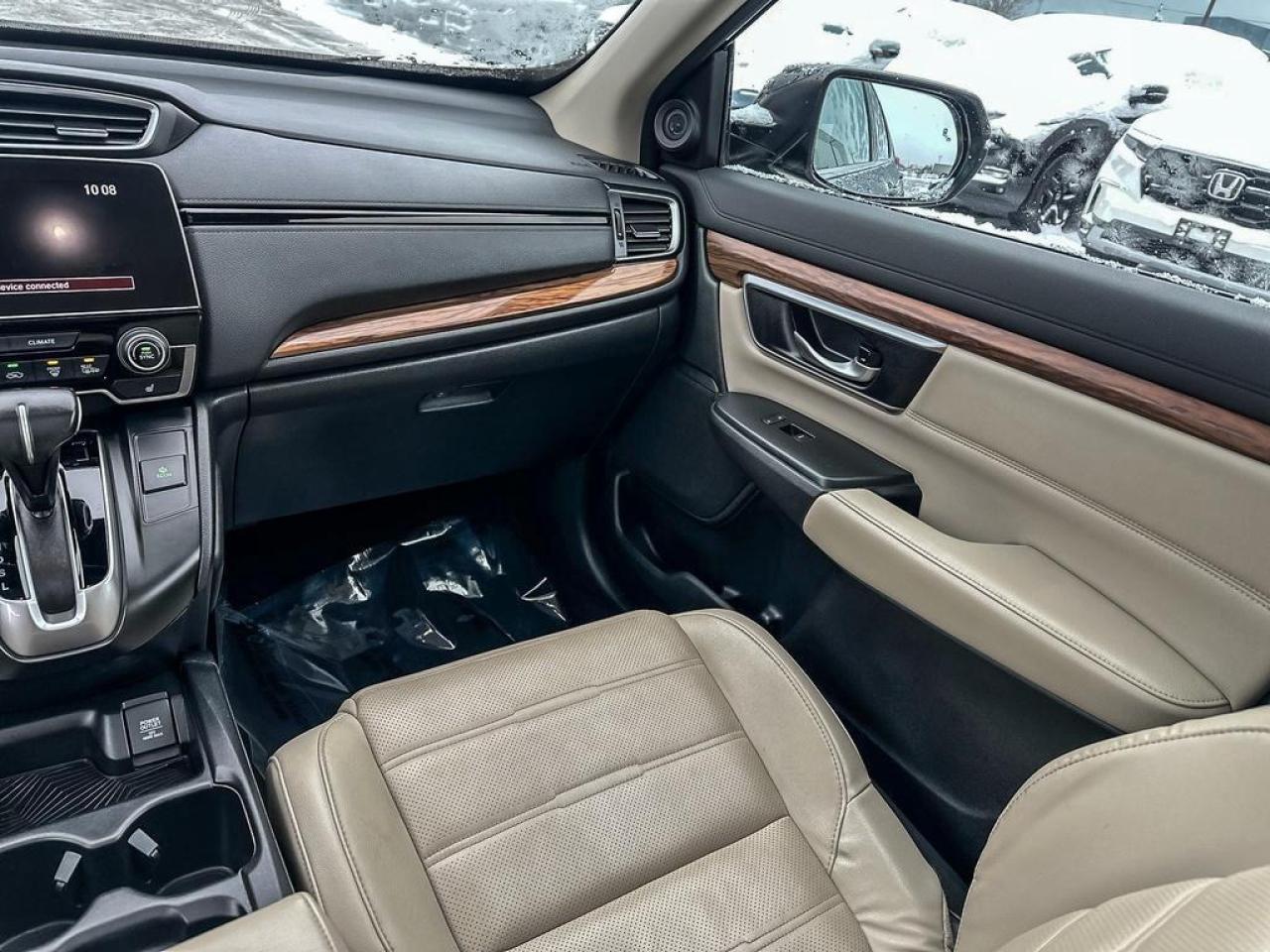 2017 Honda CR-V Touring Photo