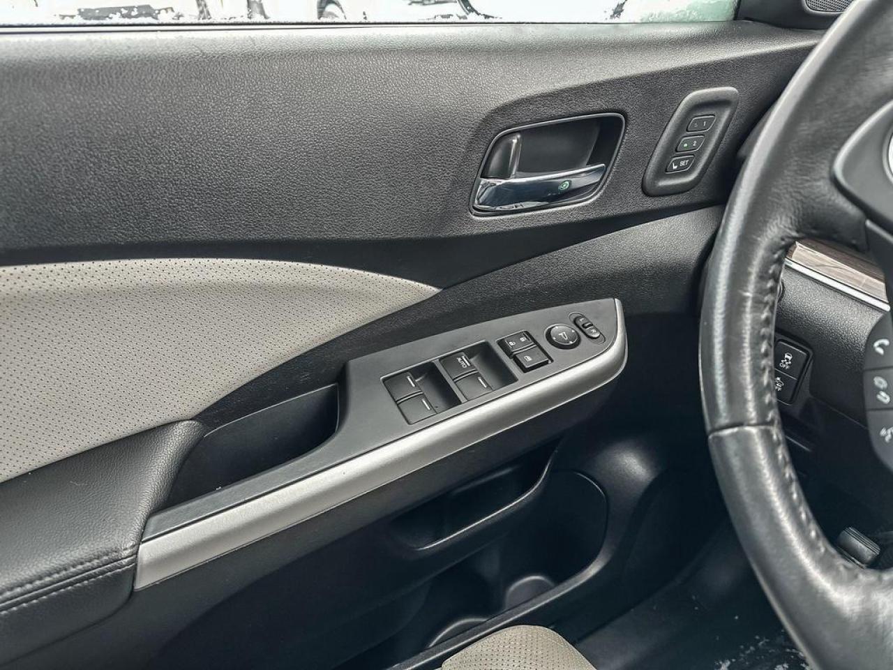 2015 Honda CR-V Touring Photo