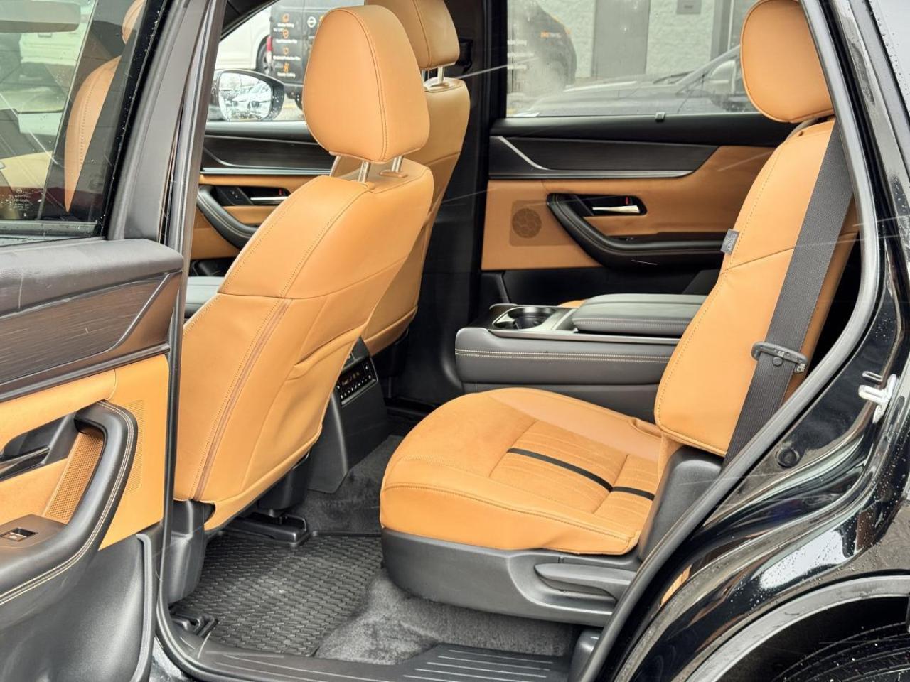 2024 Mazda CX-90 MHEV SIGNATURE AWD/ EXTENDED WARRANTY/ ONLY 7K/ CPO Photo