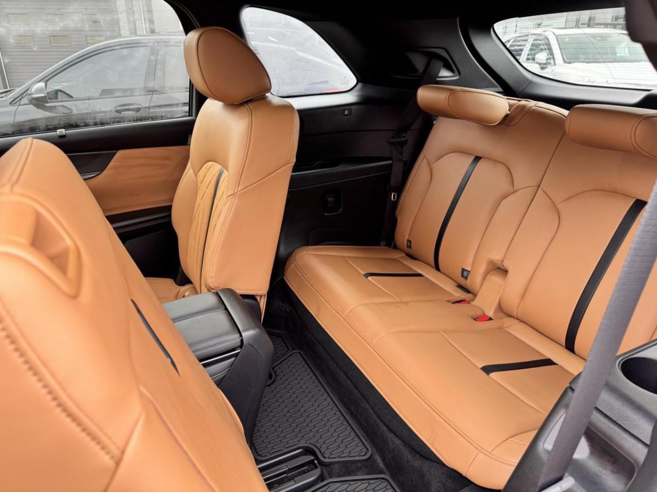 2024 Mazda CX-90 MHEV SIGNATURE AWD/ EXTENDED WARRANTY/ ONLY 7K/ CPO Photo