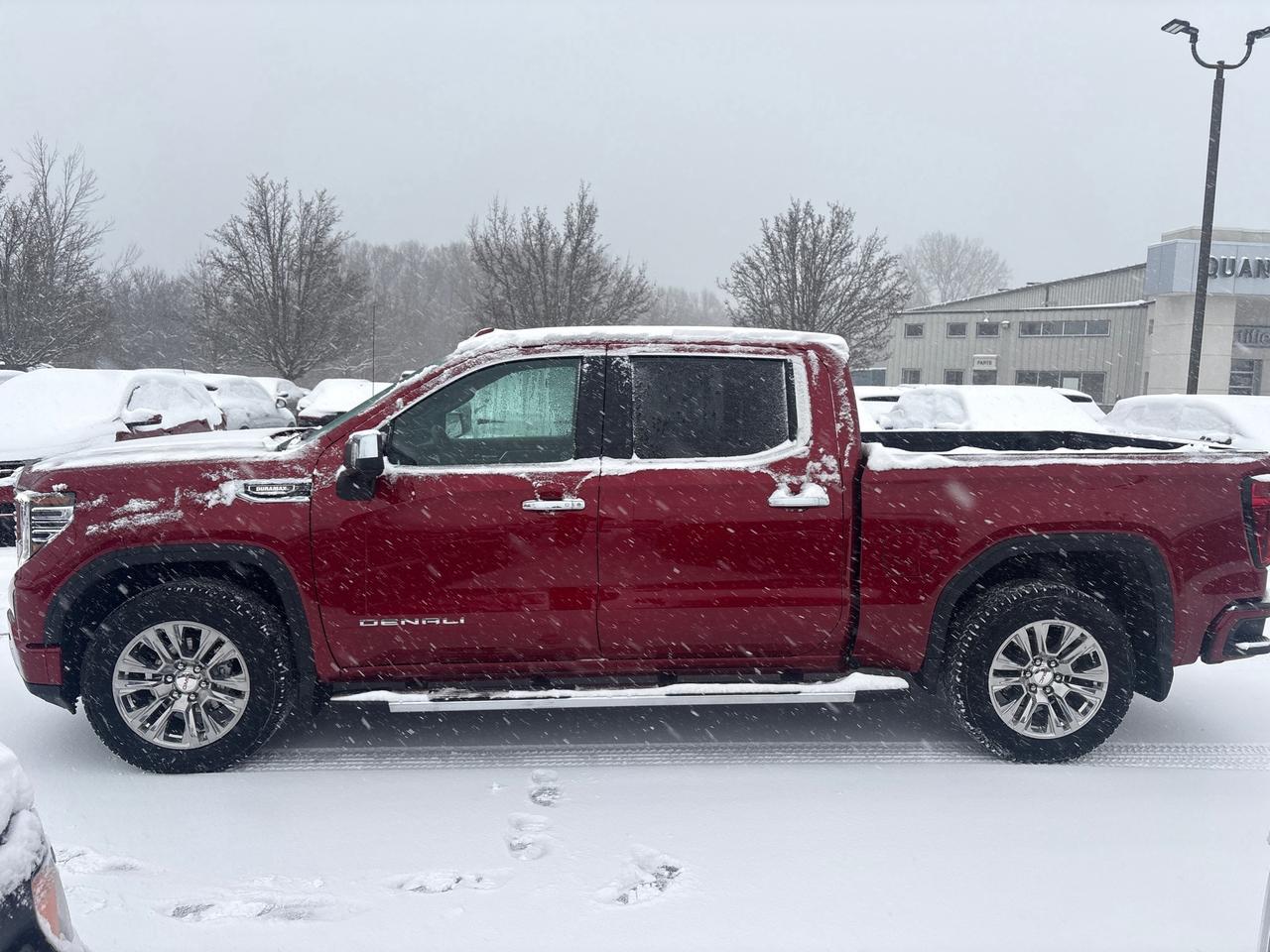 2024 GMC Sierra 1500 Denali Crew Shortbox + 3.0L duramax Diesel + 1 Own Photo