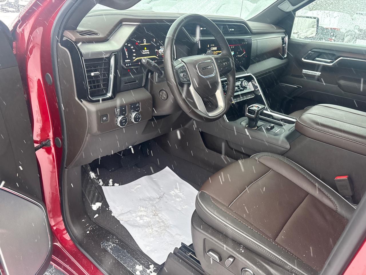 2024 GMC Sierra 1500 Denali Crew Shortbox + 3.0L duramax Diesel + 1 Own Photo