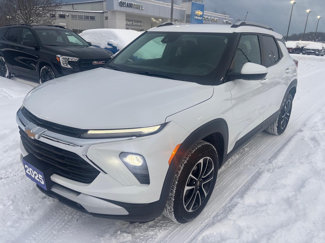 2025 Chevrolet TrailBlazer LT AWD + Conv Pkg + Former Rental + Low Kms Photo