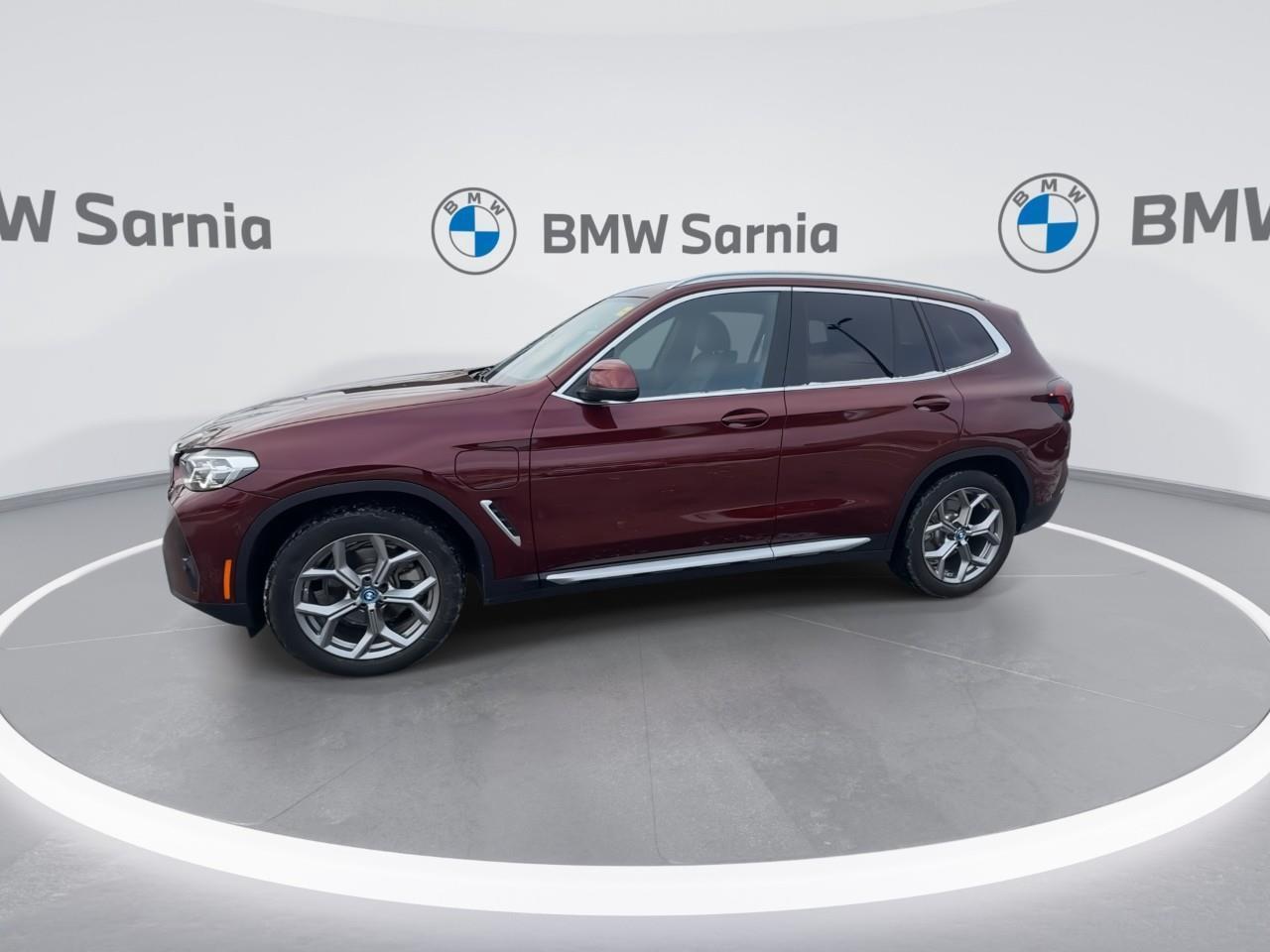 2024 BMW X3 xDrive30e Photo3