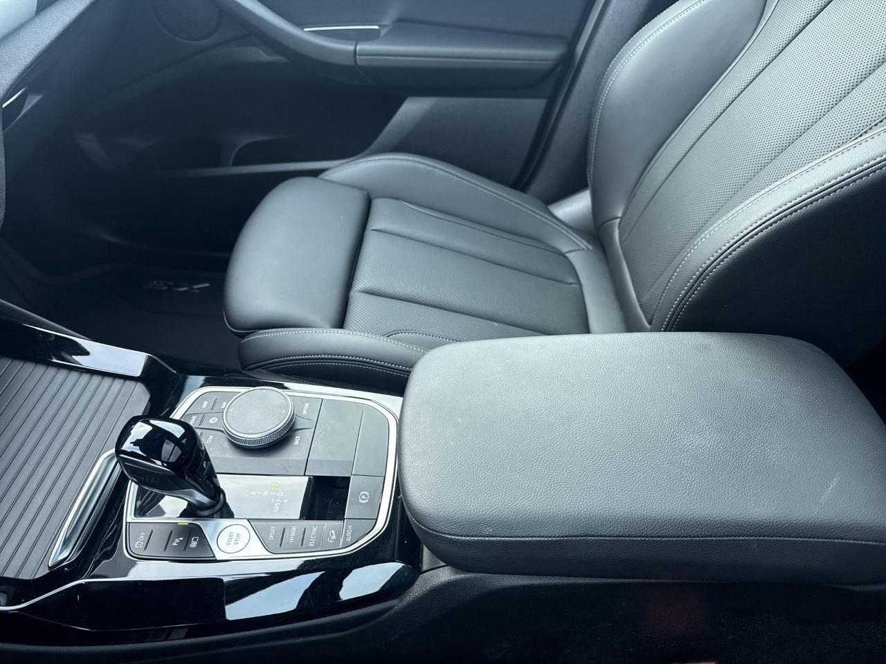 2024 BMW X3 xDrive30e Photo