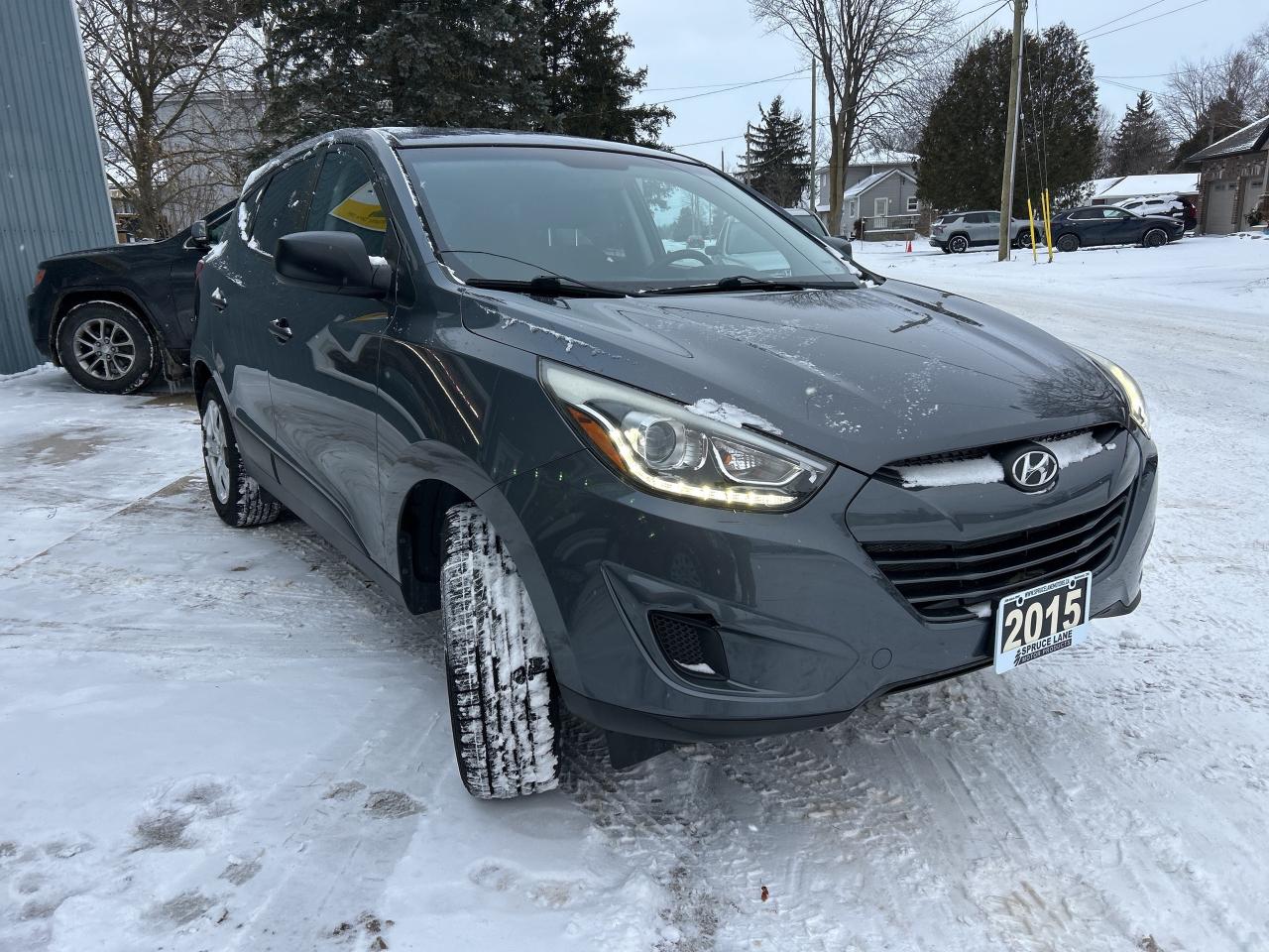 2015 Hyundai Tucson GL  AWD  ** ONE  OWNER ! ** Photo3