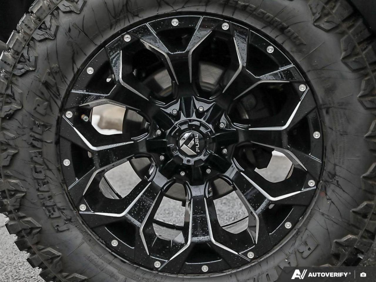 2021 RAM 1500 Classic Hemi   6 inch Lift   35 inch Tires Photo