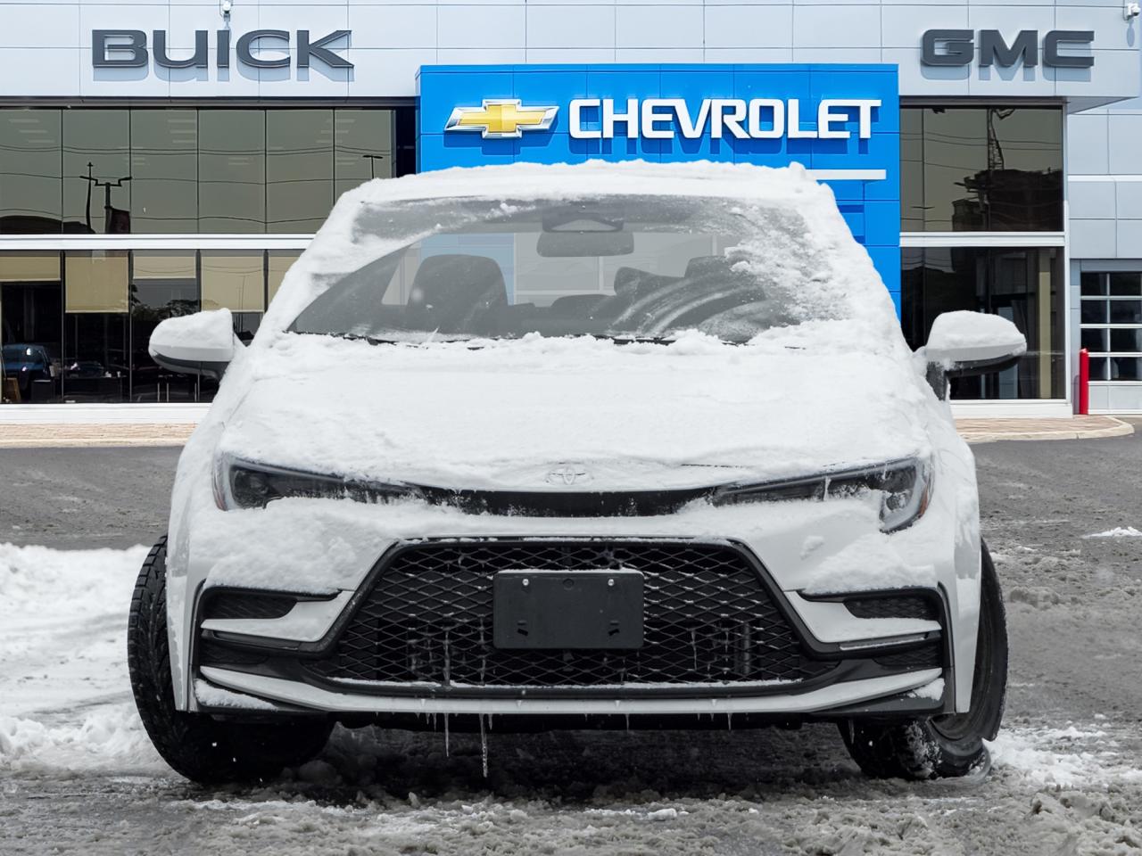 2024 Toyota Corolla L CVT   Winter tires   Local trade   Clean Carfax Photo