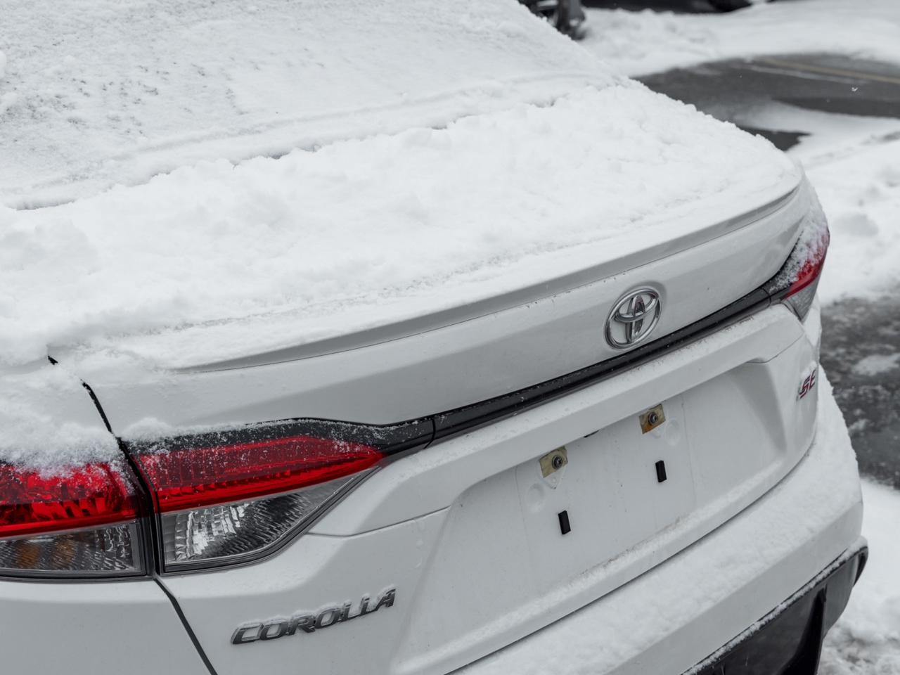 2024 Toyota Corolla L CVT   Winter tires   Local trade   Clean Carfax Photo