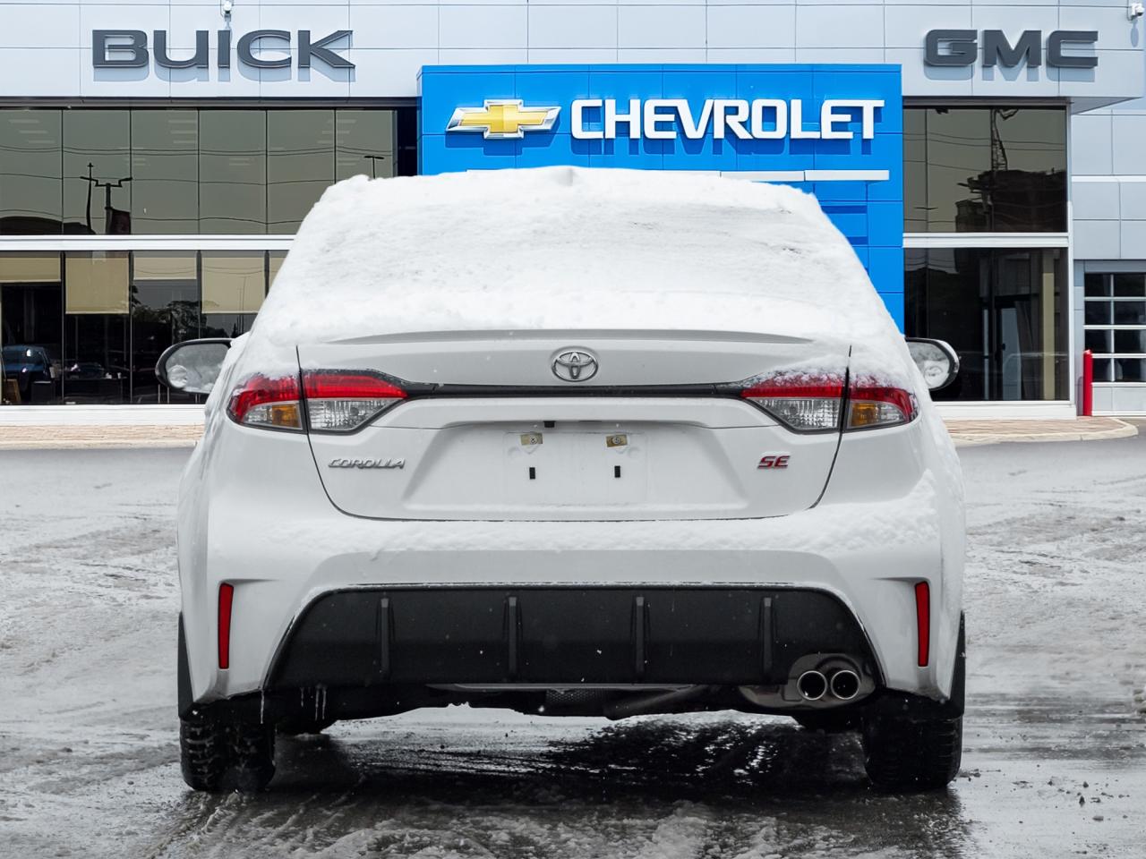 2024 Toyota Corolla L CVT   Winter tires   Local trade   Clean Carfax Photo