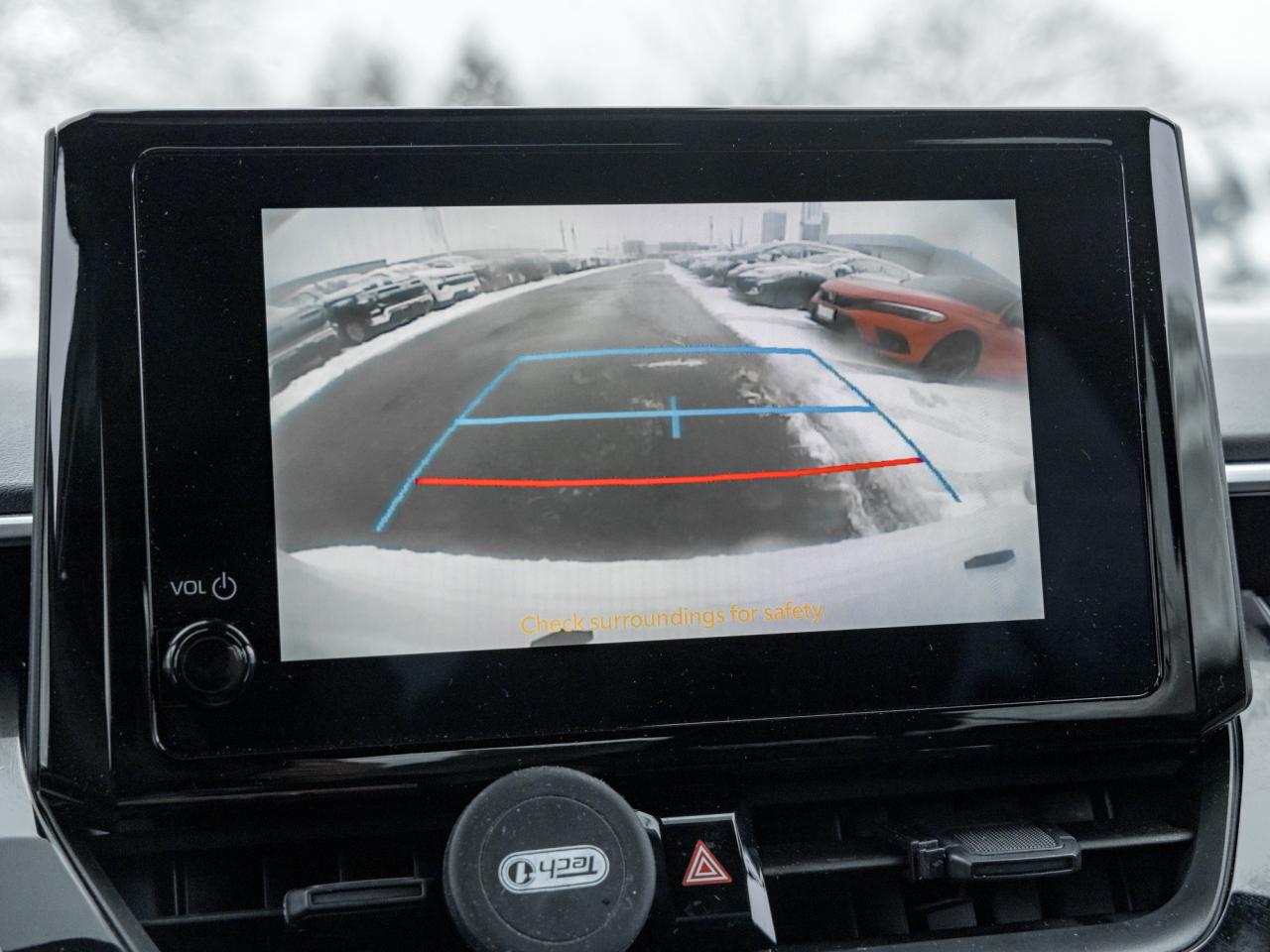 2024 Toyota Corolla L CVT   Winter tires   Local trade   Clean Carfax Photo