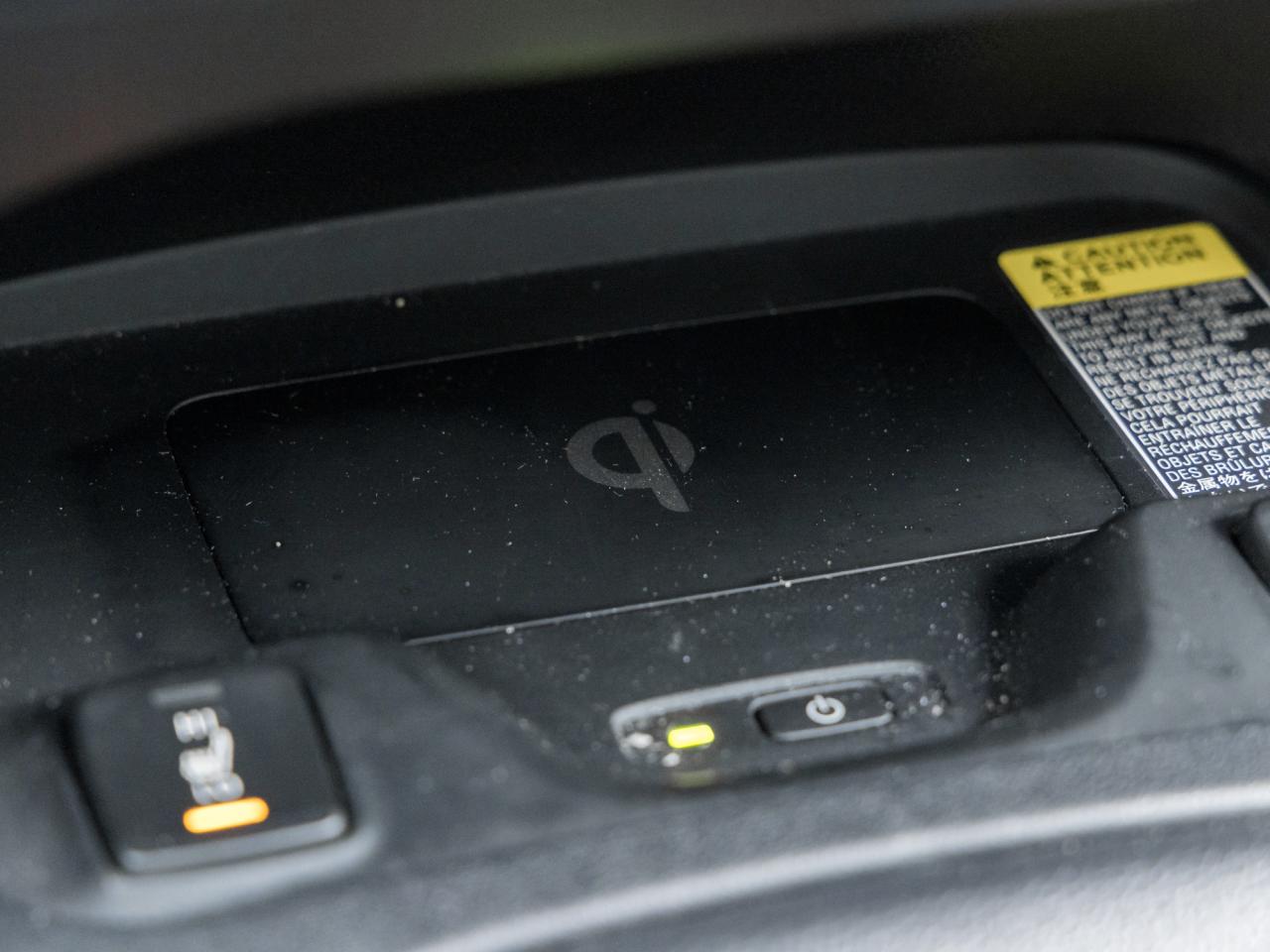 2024 Toyota Corolla L CVT   Winter tires   Local trade   Clean Carfax Photo