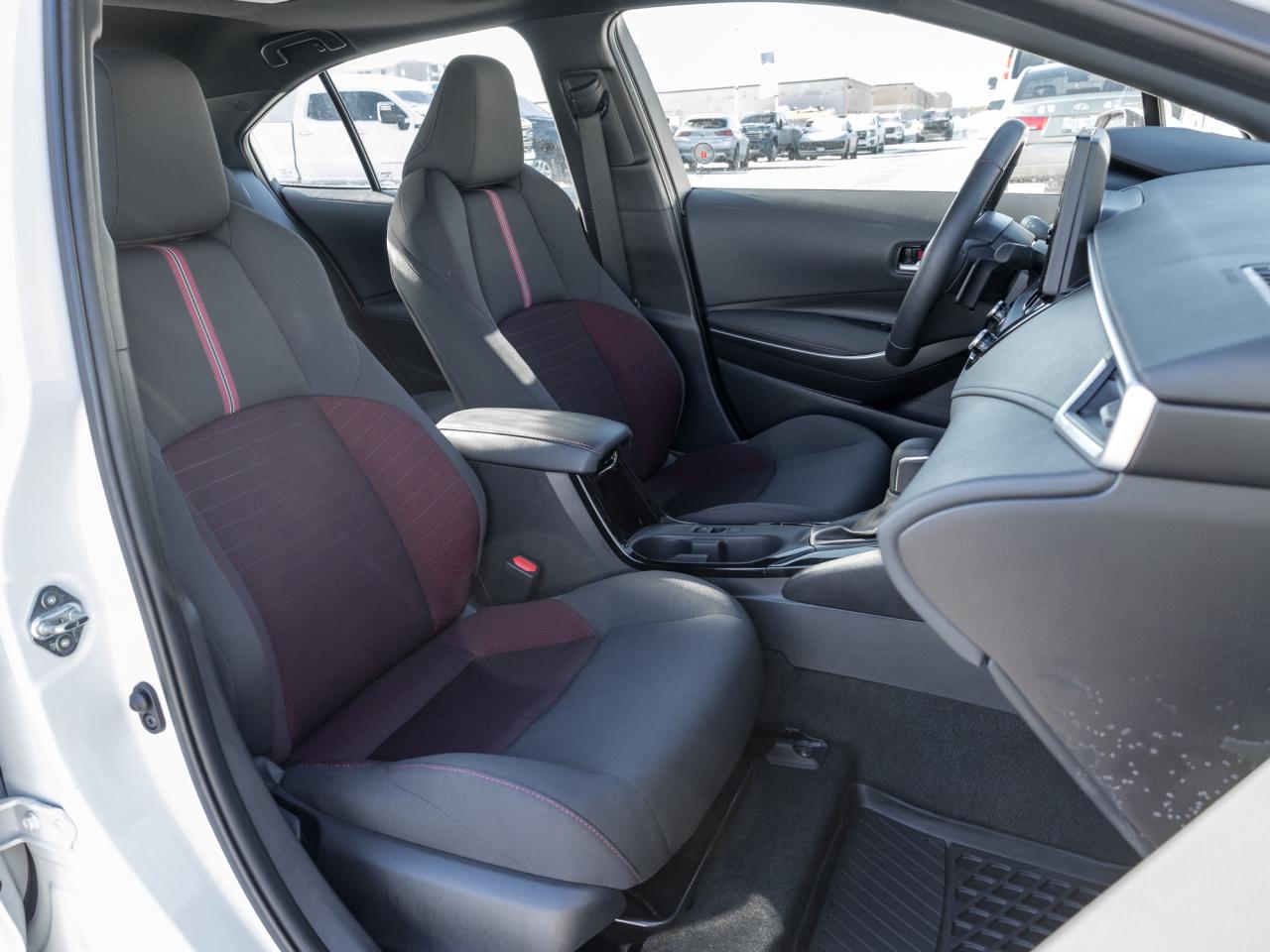 2024 Toyota Corolla SE CVT   Clean Carfax   Local trade   Low KMs! Photo