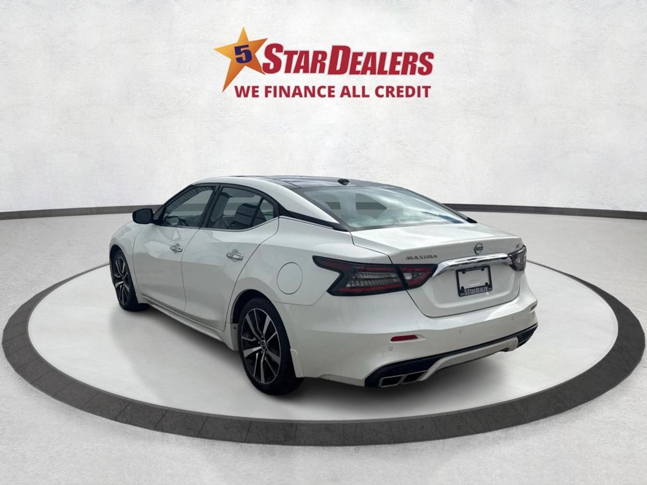 2023 Nissan Maxima NAV LEATHER SUNROOF LOADED! WE FINANCE ALL CREDIT Photo4