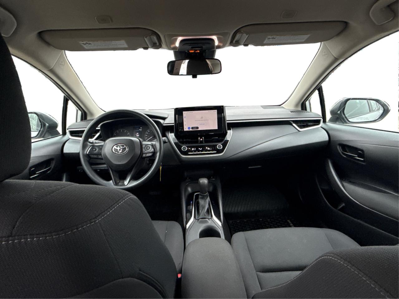 2023 Toyota Corolla HEATED SEATS MINT MUST SEE WE FINANCE ALL CREDIT! Photo