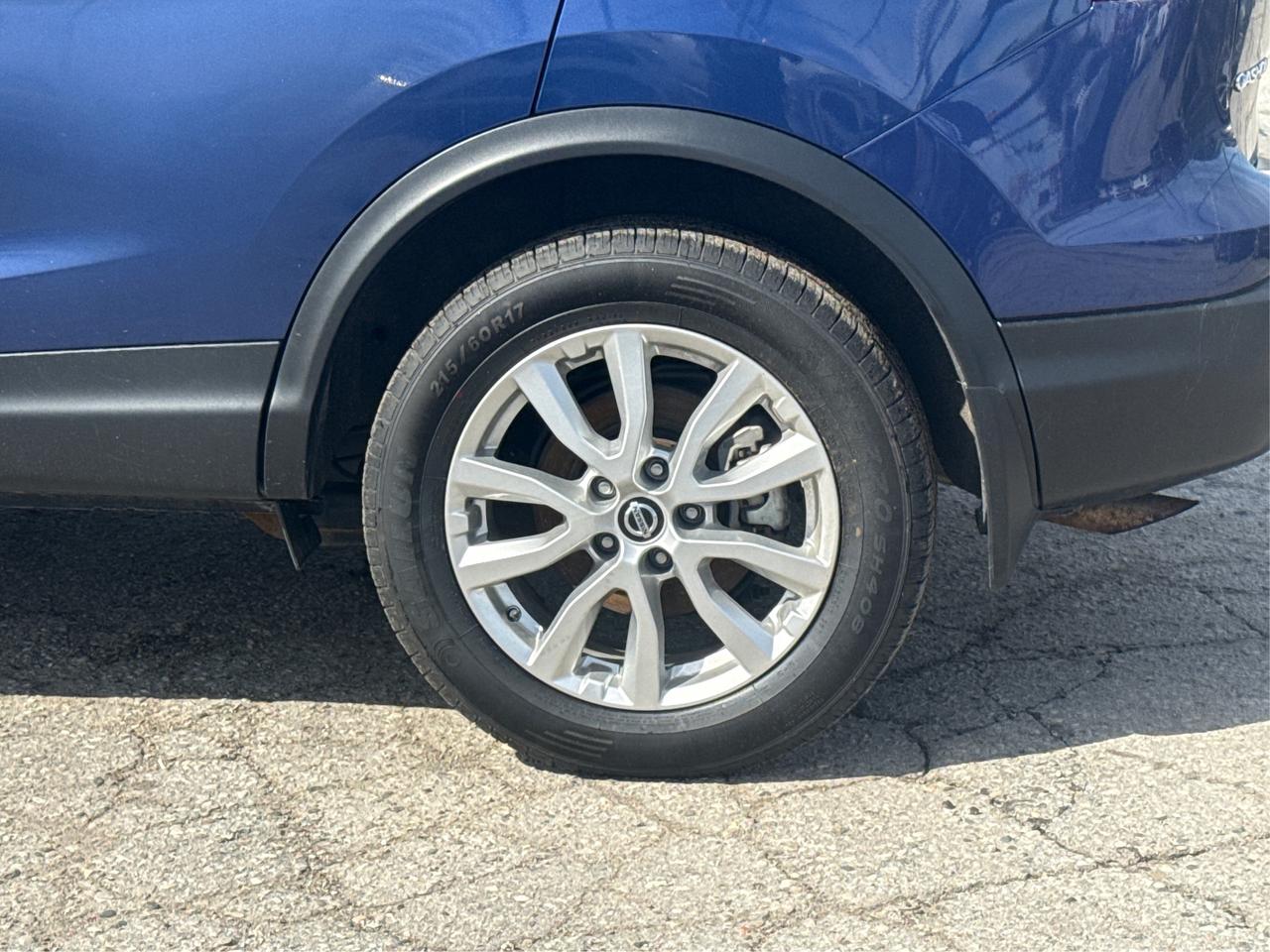 2023 Nissan Qashqai AWD SUNROOF REMOTE START WE FINANCE ALL CREDIT Photo