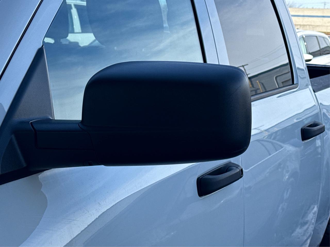 2023 RAM 1500 Classic SLT 4x4 Crew Cab 5'7  BX MINT WE FINANC ALL CREDIT Photo