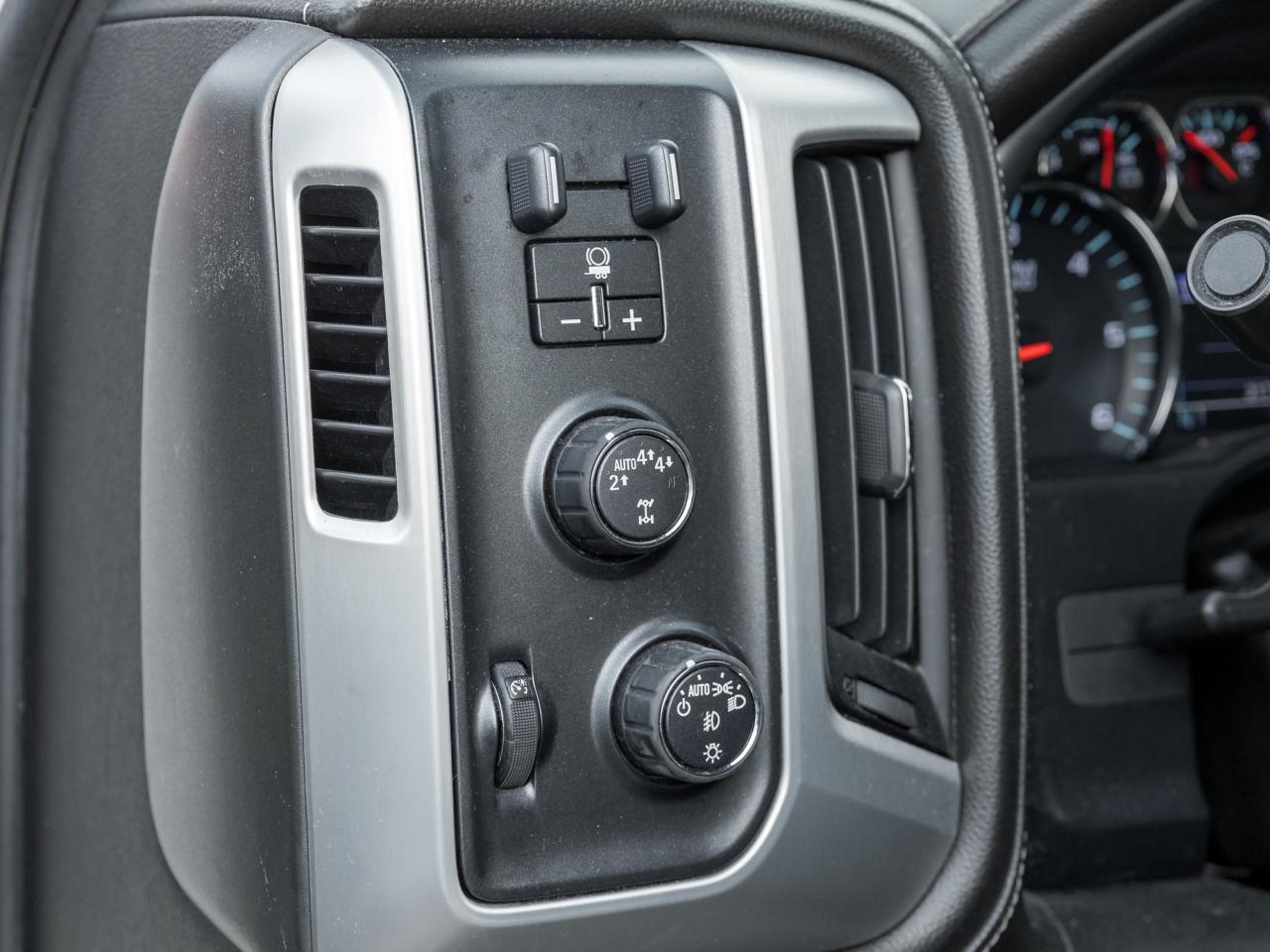 2017 GMC Sierra 1500 4WD Crew Cab 143.5  SLE   Certified! Photo