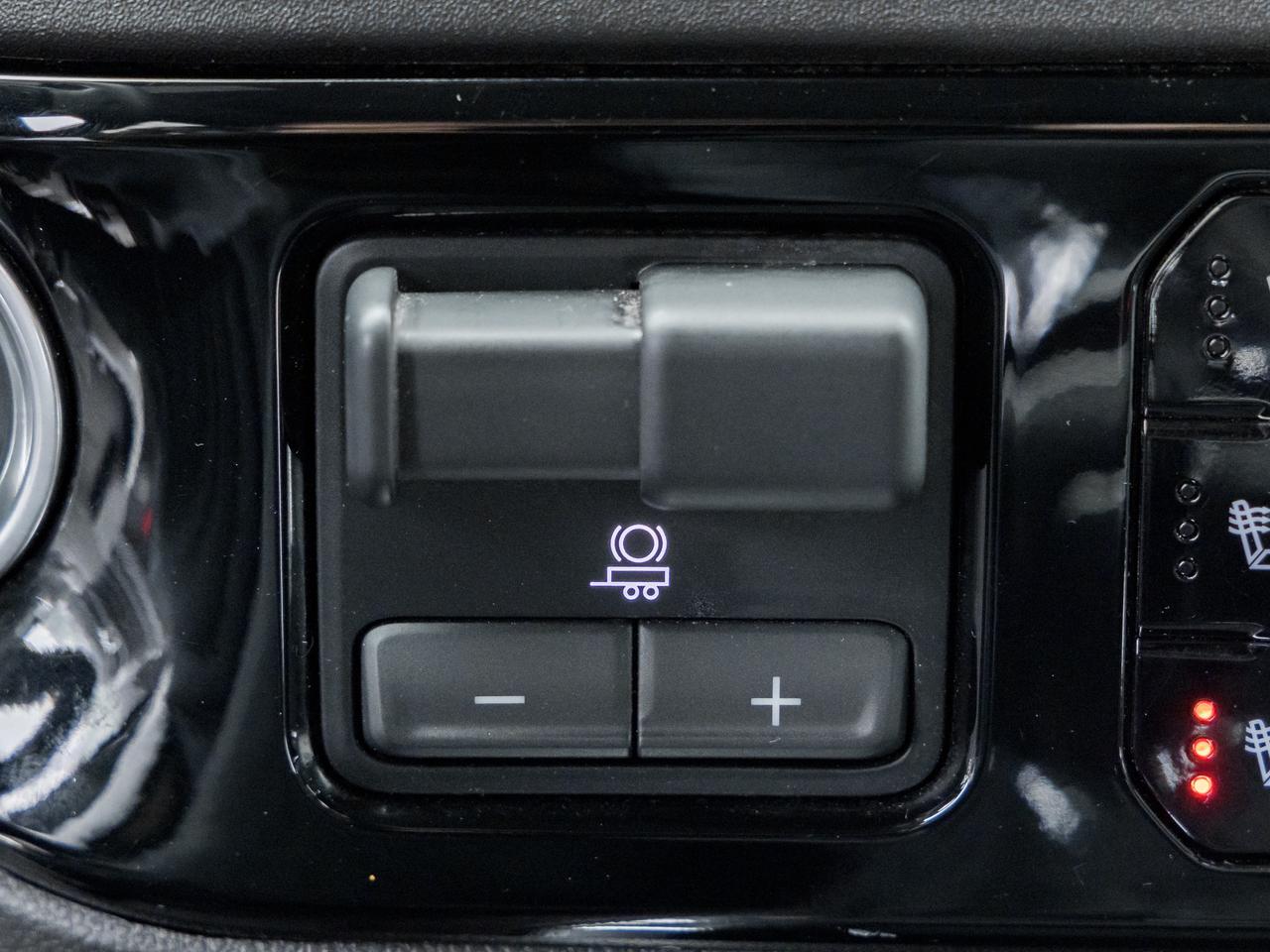 2024 GMC Sierra 1500 SLT Crew Cab   4WD – RARE Diesel   X31   LOADED Photo