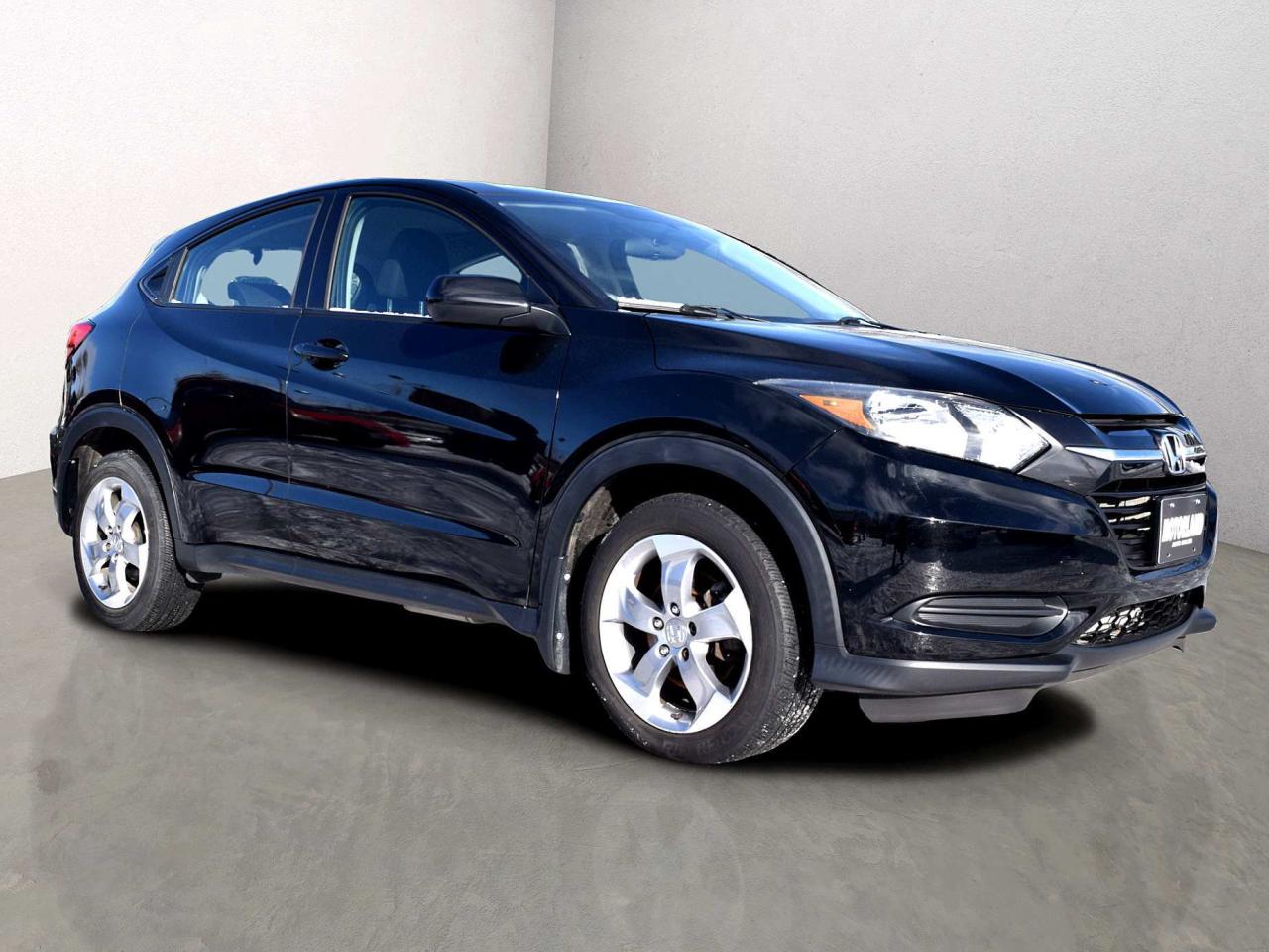 2017 Honda HR-V LX AWD Photo2