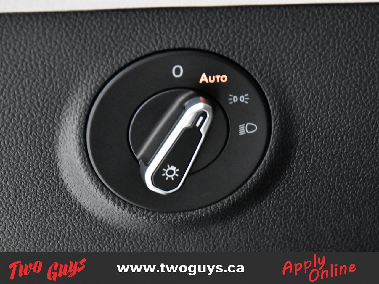 2025 Volkswagen Taos Comfortline AWD   Lease Return   Clean CF Photo