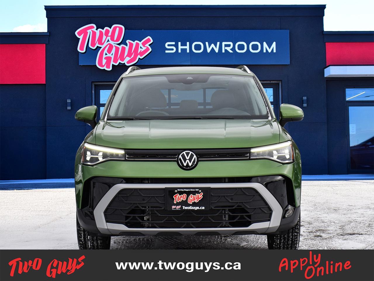 2025 Volkswagen Taos Comfortline AWD   Lease Return   Clean CF Photo3