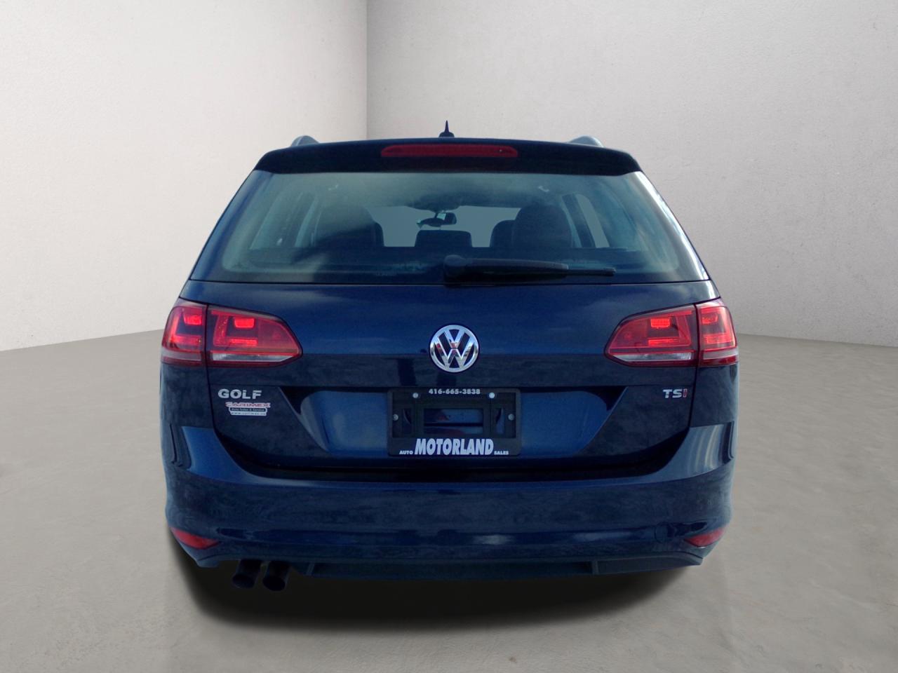 2016 Volkswagen Golf SportWagen Leather Sunroof Navigation Photo