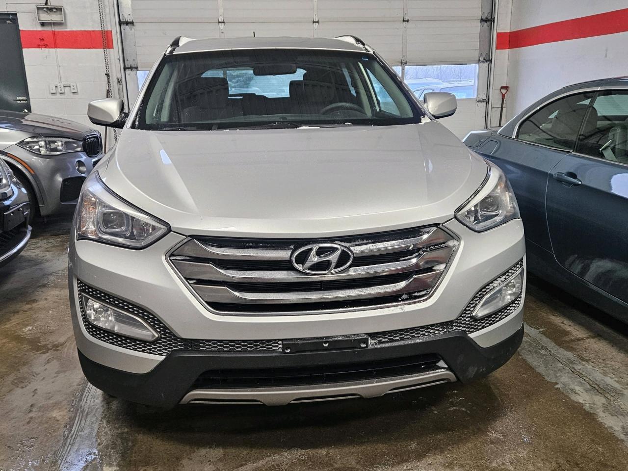 2014 Hyundai Santa Fe Sport NO ACCIDENT, FWD 2.4L Photo