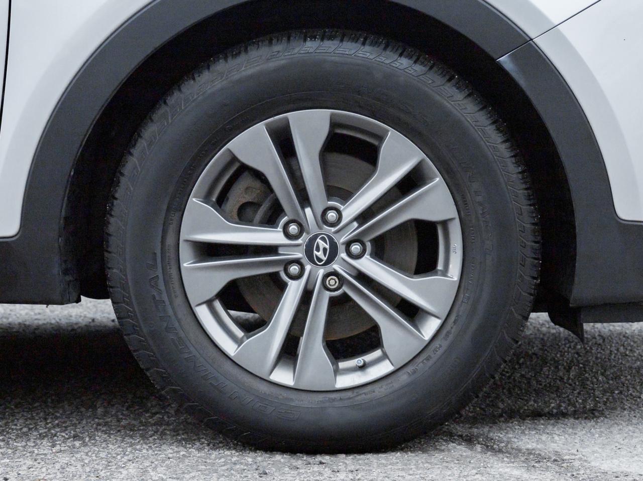 2014 Hyundai Santa Fe Sport -Dealer Serviced-Heated Seats-NO Accidents- Photo