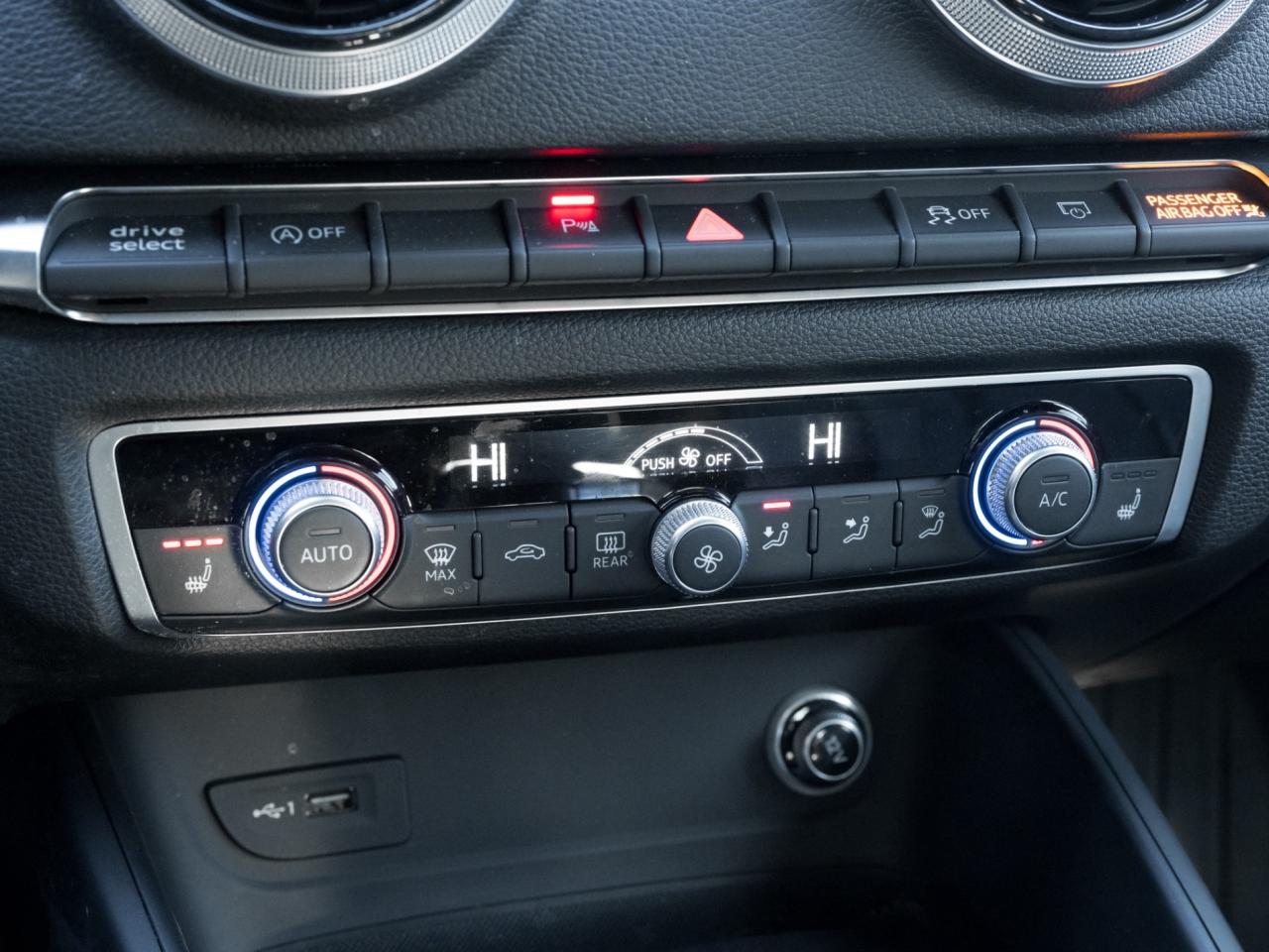 2020 Audi S3 Progressiv 2.0 TFSI quattro, NAV, CAMERA, SUNROOF Photo