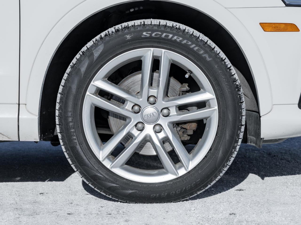 2018 Audi Q3 2.0 TFSI quattro Komfort Tiptronic, NO ACCIDENT, N Photo3