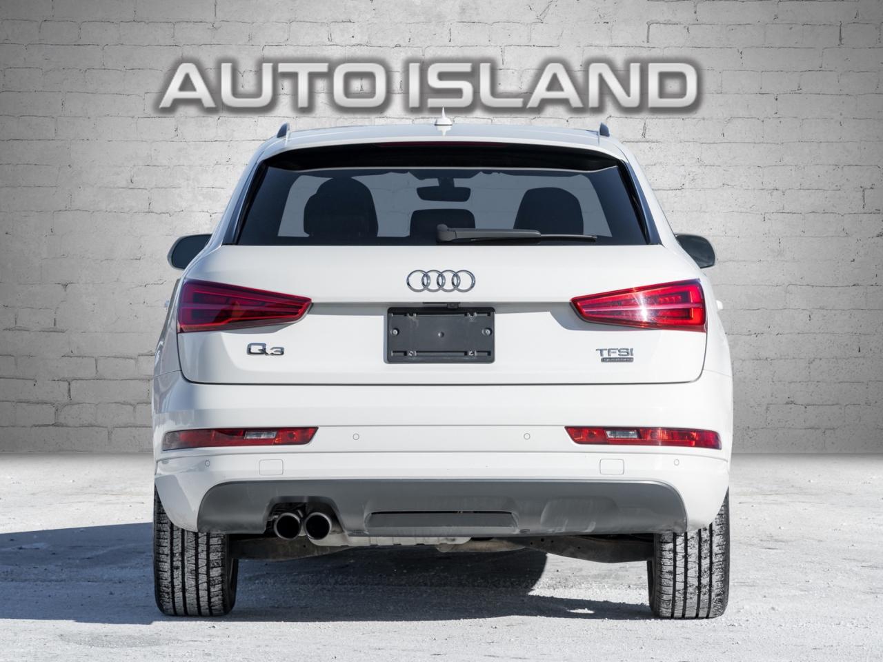 2018 Audi Q3 2.0 TFSI quattro Komfort Tiptronic, NO ACCIDENT, N Photo