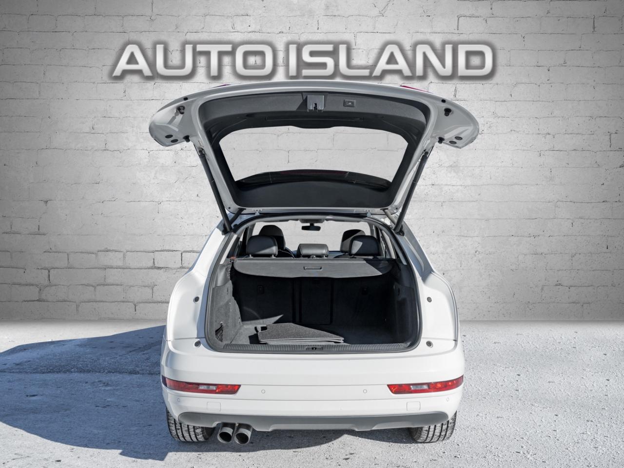 2018 Audi Q3 2.0 TFSI quattro Komfort Tiptronic, NO ACCIDENT, N Photo