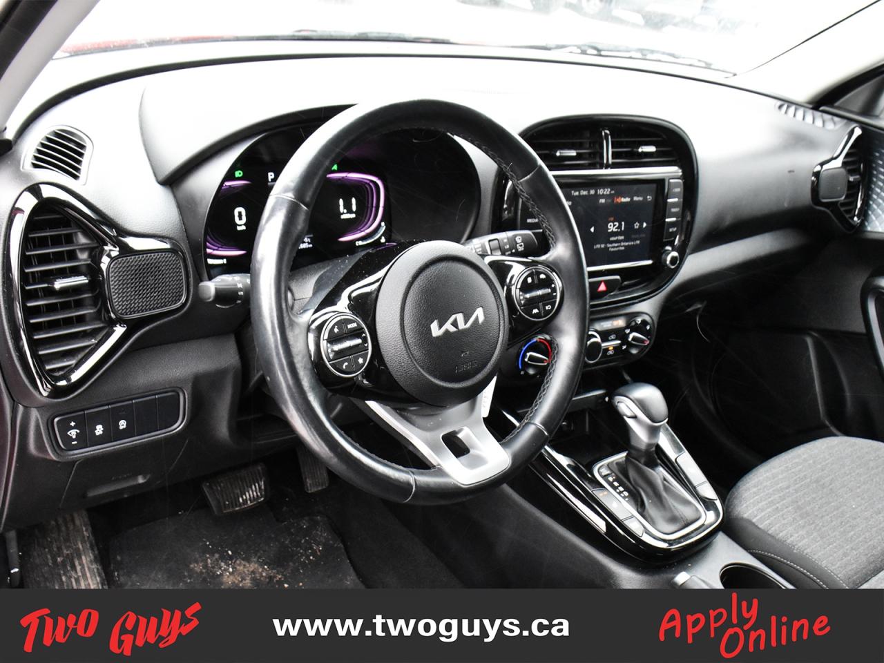 2023 Kia Soul EX   New Tires   Htd Cloth   CarPlay Photo