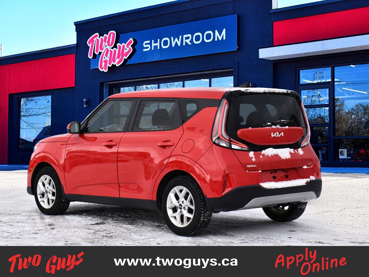 2023 Kia Soul EX   New Tires   Htd Cloth   CarPlay Photo