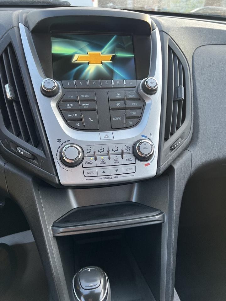 2016 Chevrolet Equinox LS Front-wheel Drive Automatic Photo