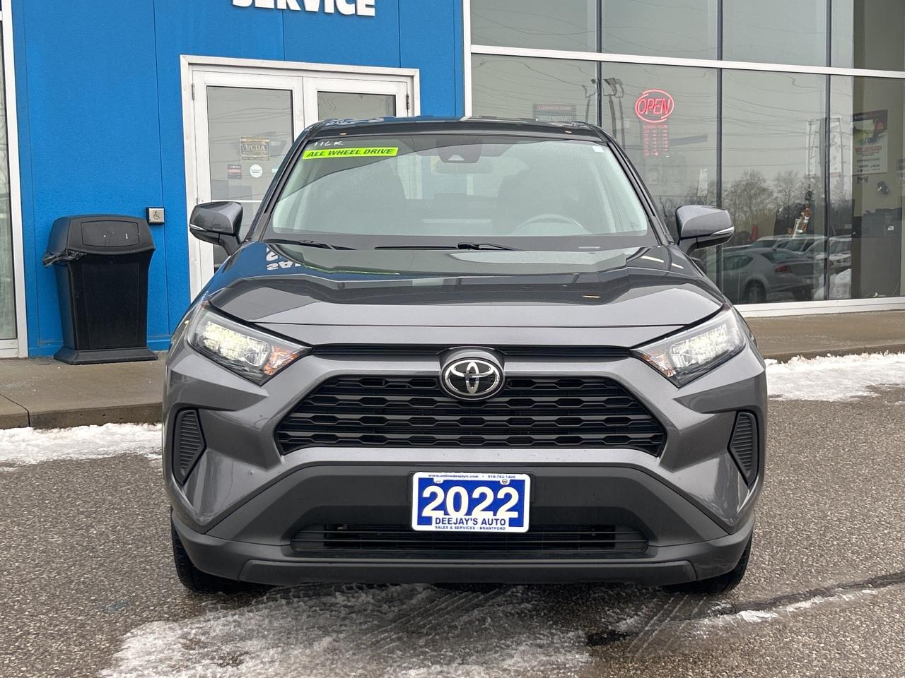 2022 Toyota RAV4 LE Photo