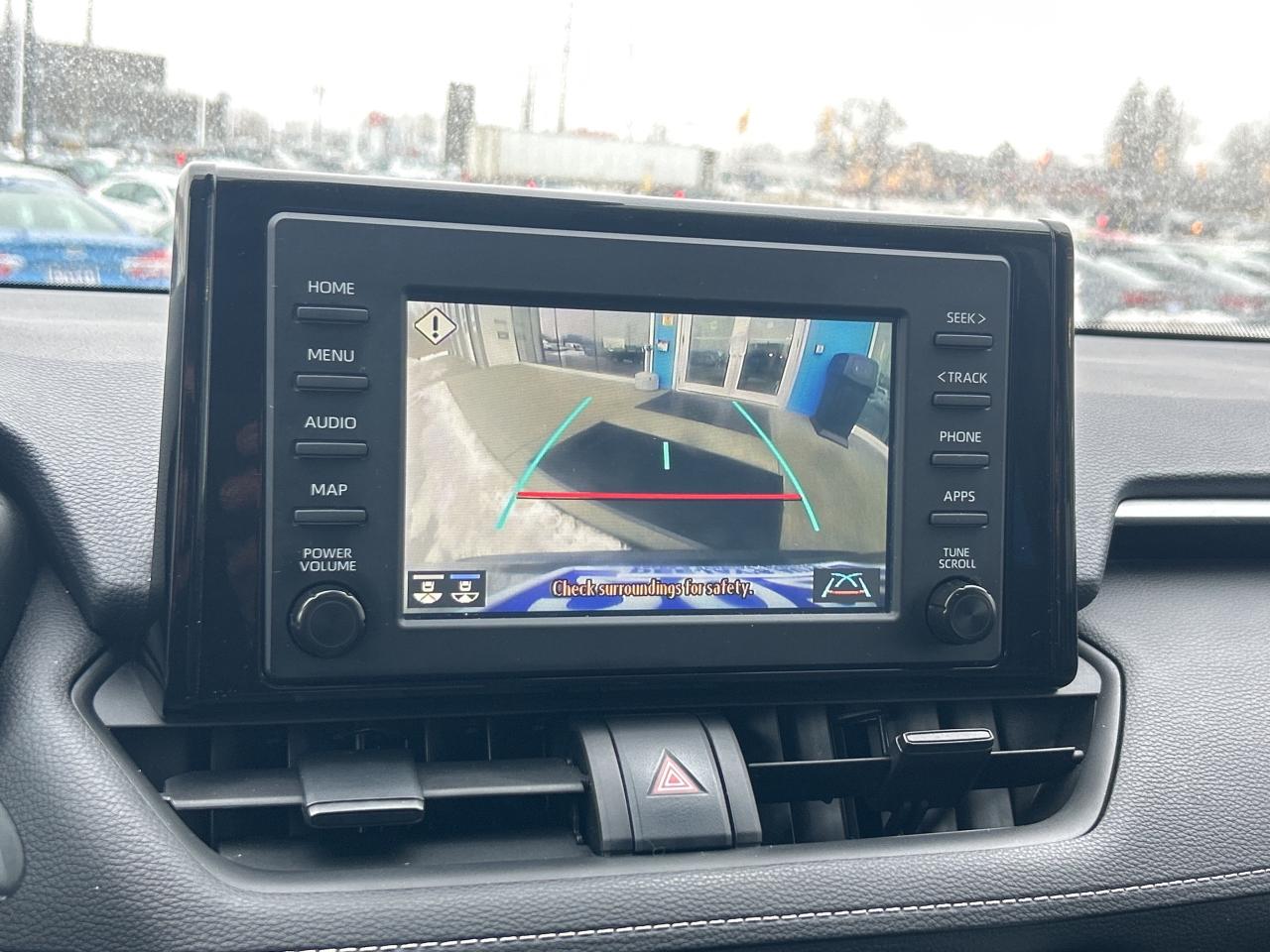 2022 Toyota RAV4 LE Photo