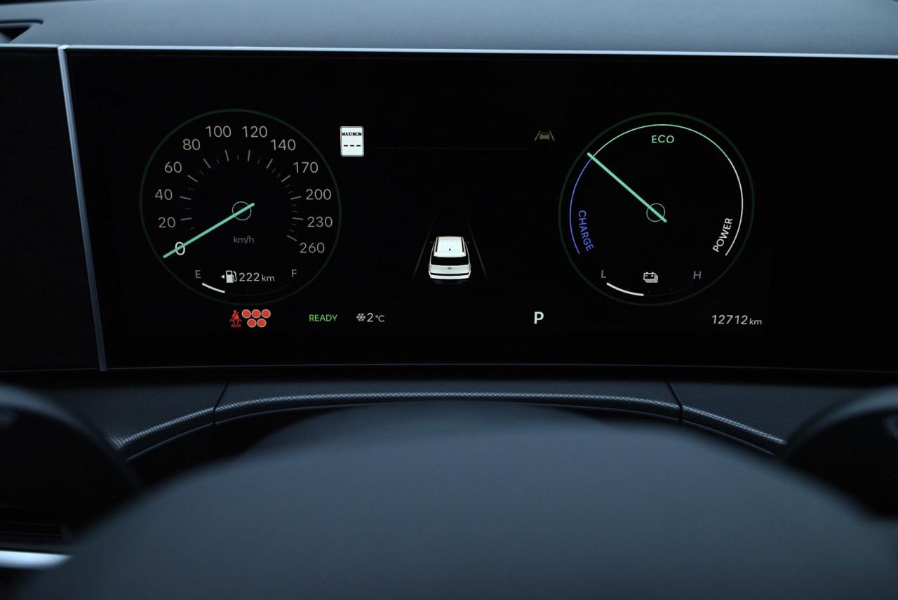 2020 Nissan Sentra 1-owner / Great Price point! Photo4