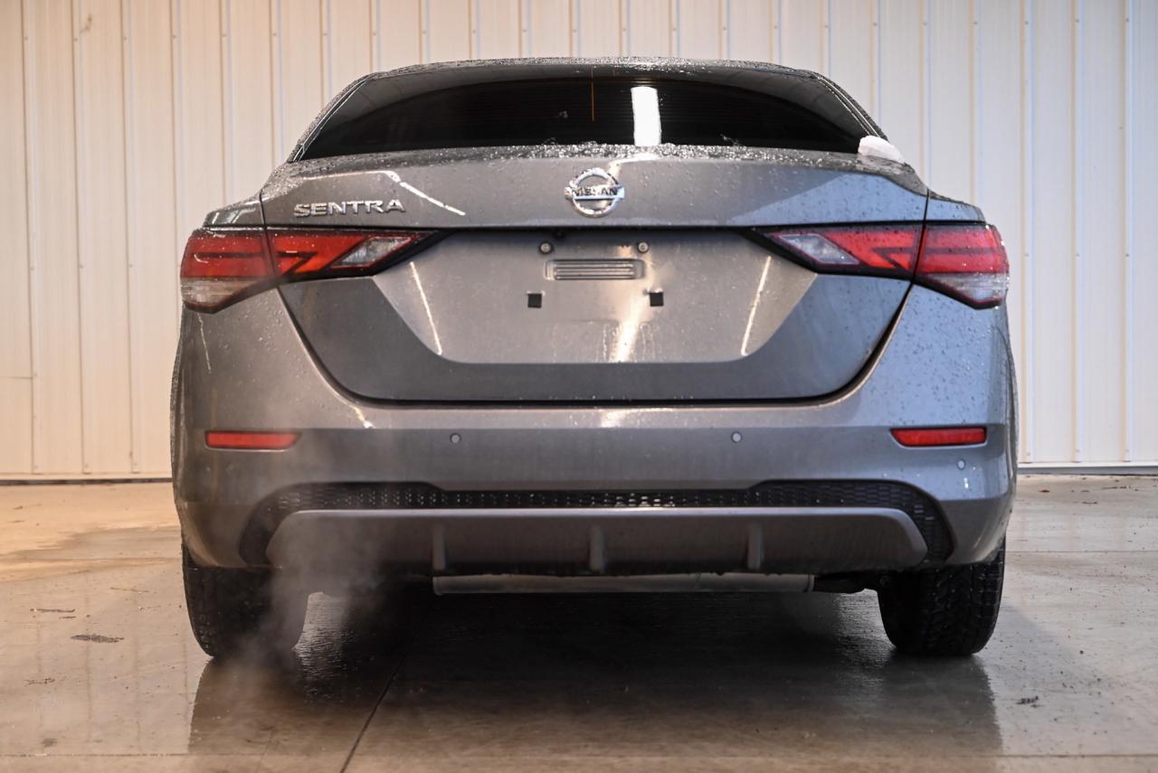 2020 Nissan Sentra 1-owner / Great Price point! Photo3