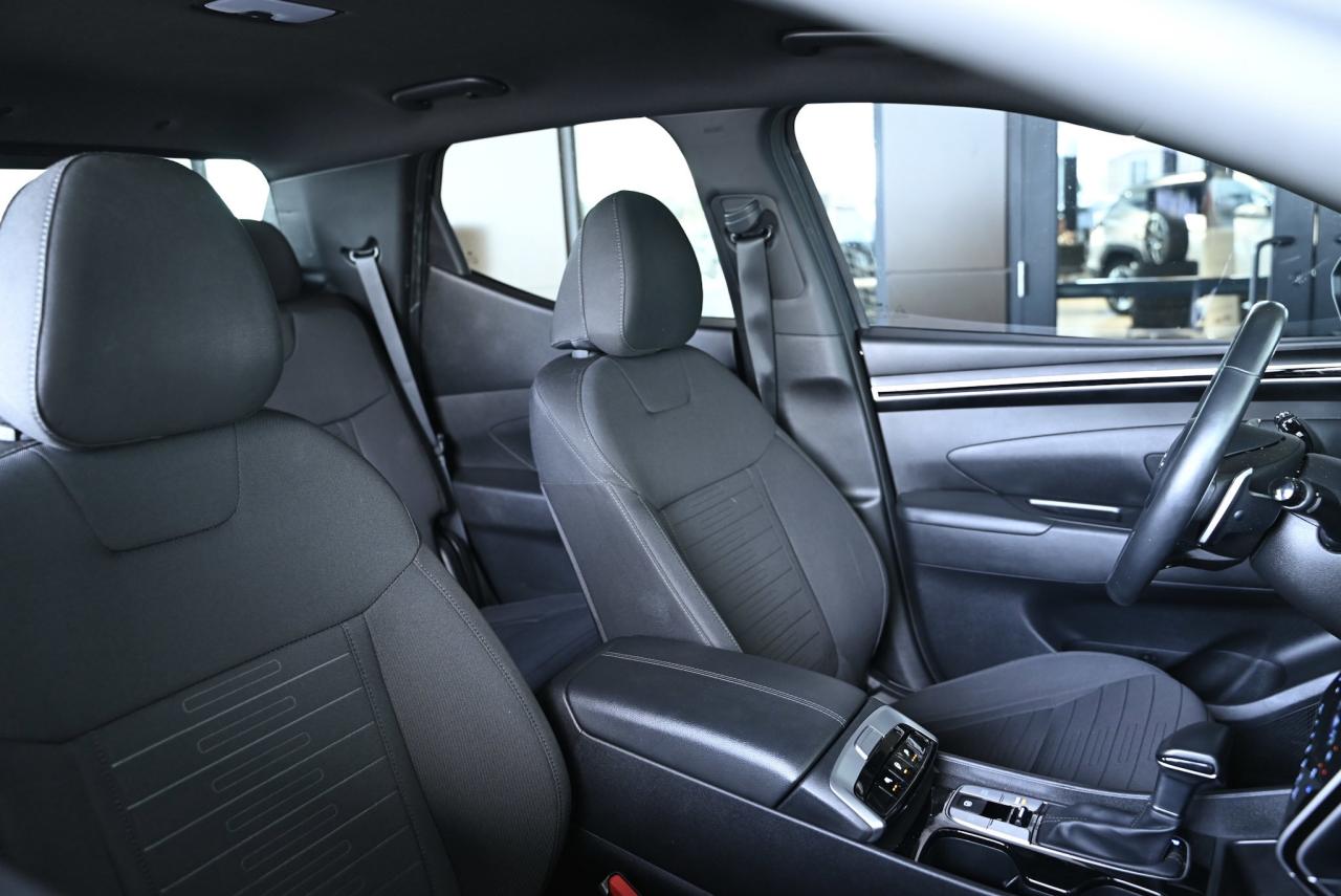 2024 Hyundai Santa Cruz Preferred/ AWD / Snow tire pkg included/ Bed Exten Photo