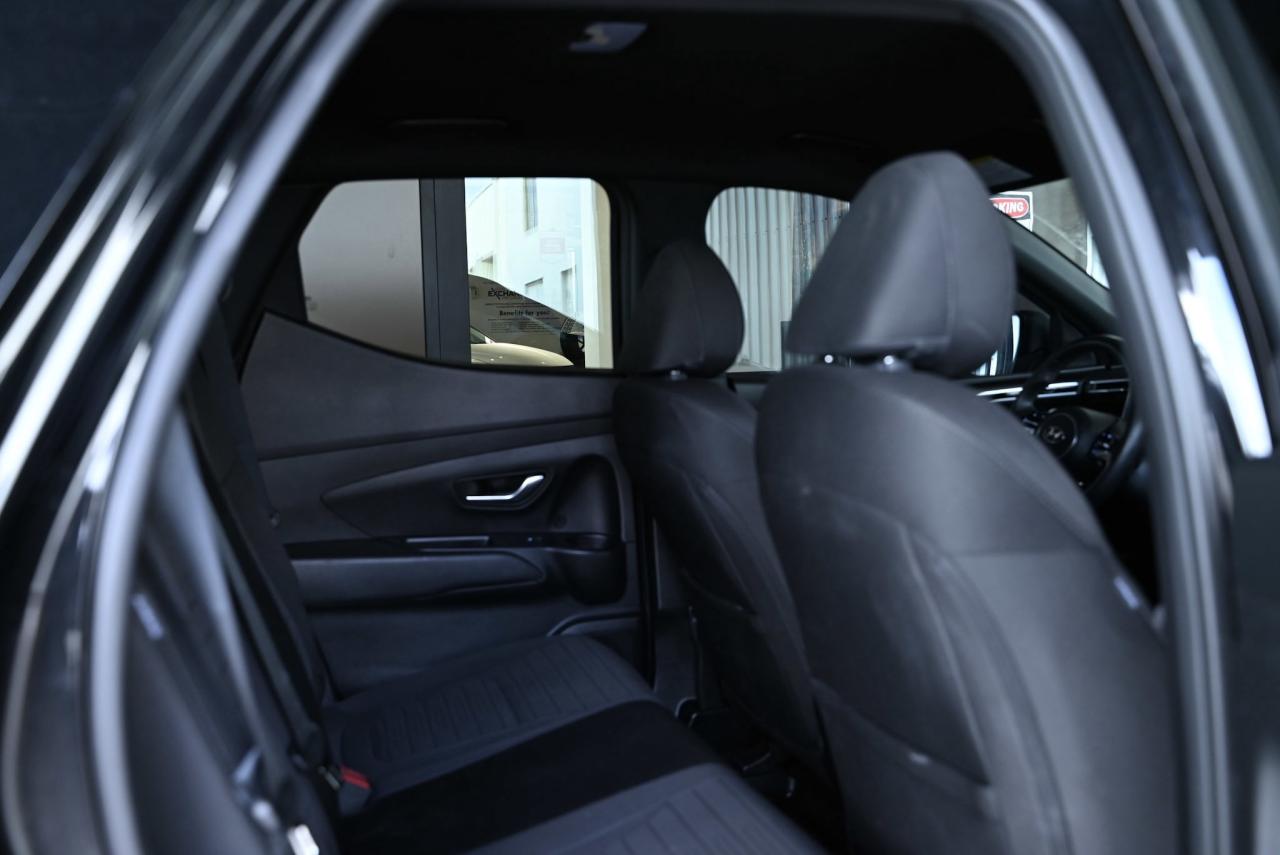 2024 Hyundai Santa Cruz Preferred/ AWD / Snow tire pkg included/ Bed Exten Photo