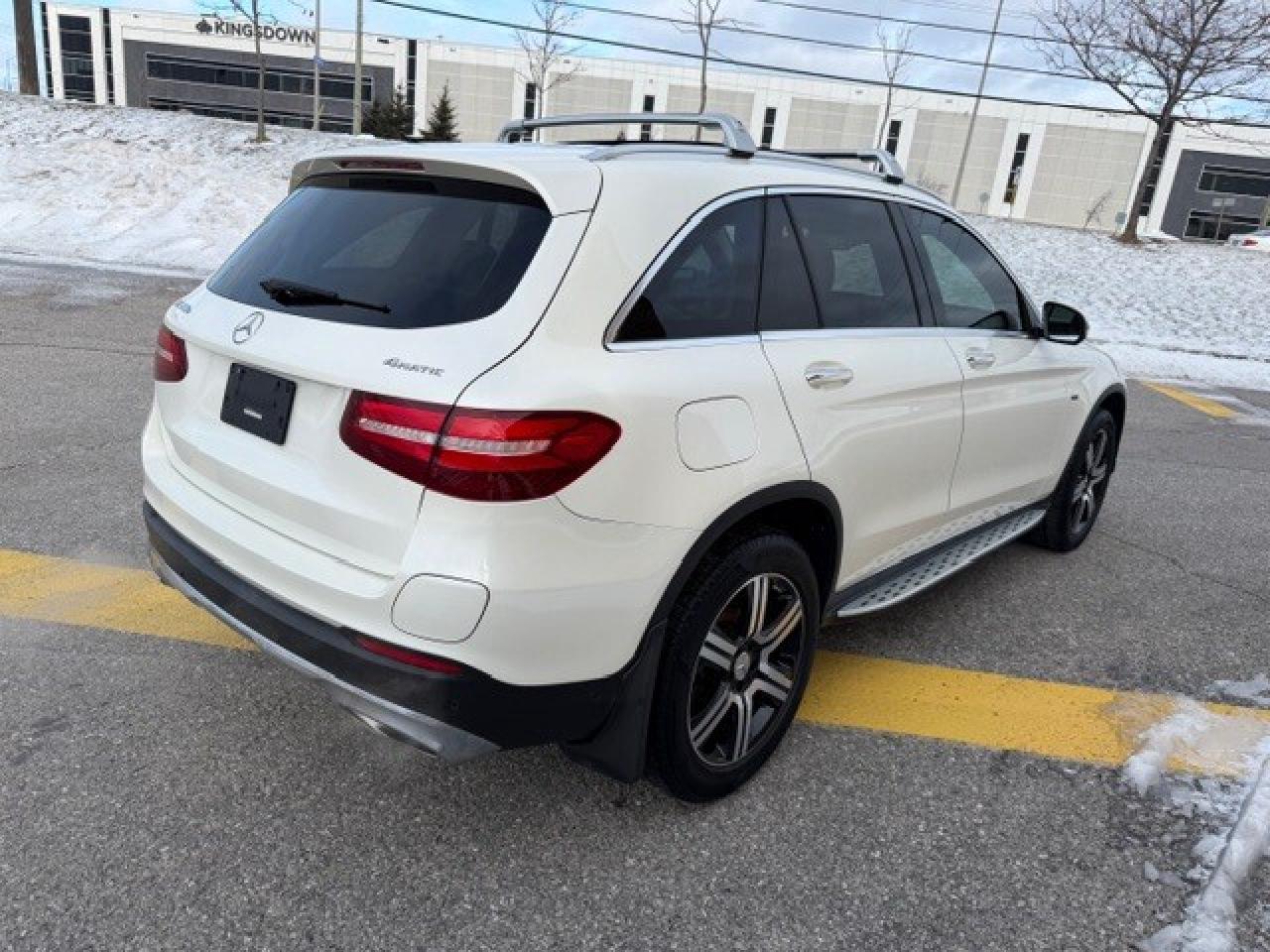 2019 Mercedes-Benz GLC 350e Plug In Hybrid 1 Owner Service Records Low km Photo