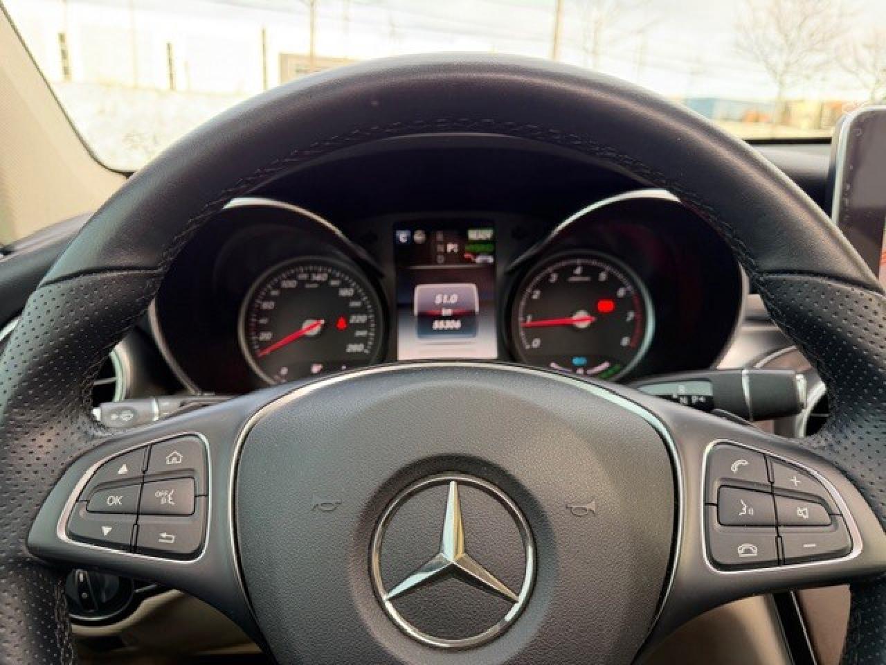 2019 Mercedes-Benz GLC 350e Plug In Hybrid 1 Owner Service Records Low km Photo