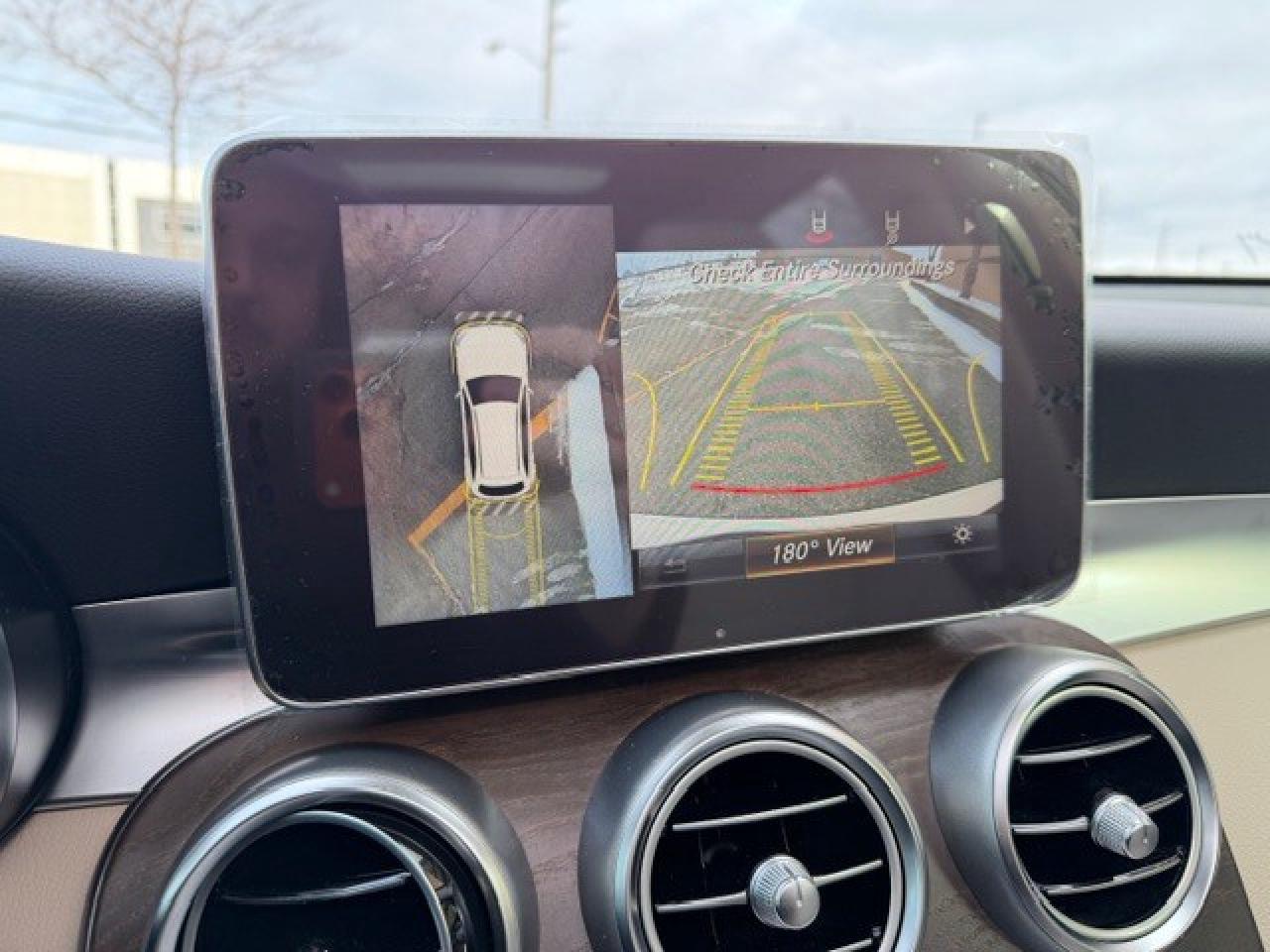 2019 Mercedes-Benz GLC 350e Plug In Hybrid 1 Owner Service Records Low km Photo